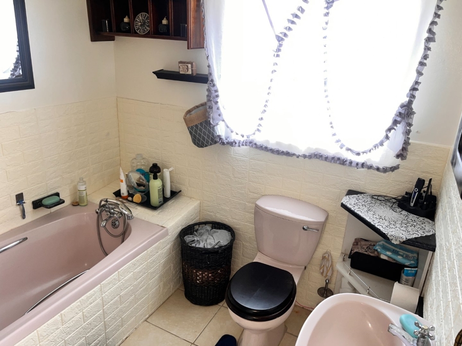 3 Bedroom Property for Sale in Noorsekloof Eastern Cape